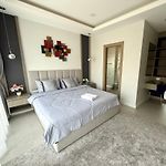 Zensiri Luxury Privat Pool Villa Prime Midtown