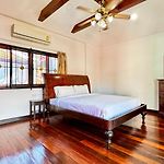 Luxury 5 Bedroom Thaibali Villa Near Walking Street
