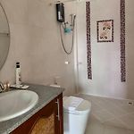 Lion Queen 5-Bedroom Pool Villa