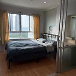 Prime Location In Lumpini, Songthaew Service At The Doorstep, Close To Terminal 21, 7-Eleven Downstairs For Convenience