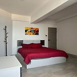 Beautiful 2-Bedroom Apartment With Pratamnak Sea View