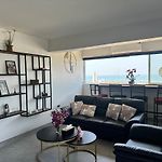 Beautiful 2-Bedroom Apartment With Pratamnak Sea View