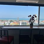Beautiful 2-Bedroom Apartment With Pratamnak Sea View