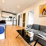 2 Bed Room Sea View Unit At Central Pattaya