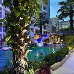 Grand Avenue Residence & Central Pattaya