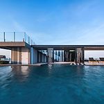 Condo Next To Pattaya Beach And Central Mall