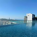 High Floor Condo With Best Rooftop Pool In Pattaya