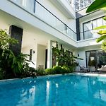 Lv Luxury Pool Villa Pattaya