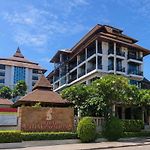 รอยัล ไทย พาวิลเลี่ยน จอมเทียน บูทิก รีสอร์ต