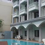 Honey Lodge