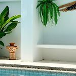Oceanfront Serene,3Br With Private Pool Villa,New Modern White