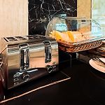 Silvertone Hotel