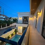 2 Palm Villas Wongamat Beach