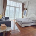 Kw Pool Villa Pattaya Tai
