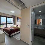 Zire Wongamat Condo