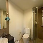 2 Bedroom High Floor Sea View Unit