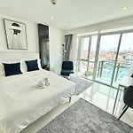 Getaway Studio In City Center Residence