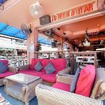 Oyo 75381 Billabong Hotel
