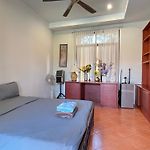Walking St 3Km, 5 Bedroom Villa