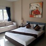 Richmond Apartment