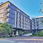 Embryo Hotel