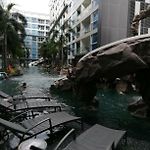 Centara Avenue Apartment 711