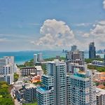 The Peak Towers - Luxury High Floor Ocean View - 2 Pools & Gym