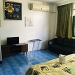 Man Bar Guesthouse