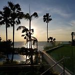 Beach Front Condominium At The Palm Wongamat
