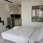 City Center Residence Deluxue Studio 712
