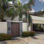 Tropicana Pool Villa