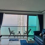 Wong Amat Tower