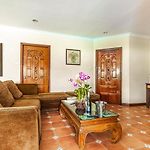 Viewbor Villa - Pattaya Holiday House Walking Street 4 Bedrooms