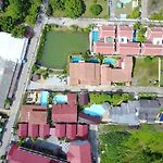 Viewbor Villa - Pattaya Holiday House Walking Street 4 Bedrooms