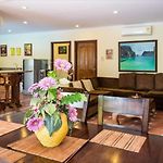 Viewbor Villa - Pattaya Holiday House Walking Street 4 Bedrooms