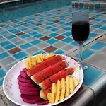 двух-комнатная в кондоминимуме * Pattaya