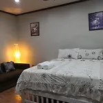 Condominum In Jomtien Beach With Sea View, Balcony And Free Wifi