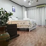 Condominum In Jomtien Beach With Sea View, Balcony And Free Wifi