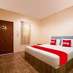 โรงแรม โอโย 645 บ้านเรืองรุ่งโรจน์