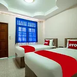 โรงแรม โอโย 645 บ้านเรืองรุ่งโรจน์ 2*