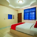 โอโย 645 บ้านเรืองรุ่งโรจน์ โรงแรม 2*
