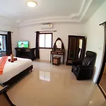 Yailand Luxury Pool Villa Pattaya Walking Street 5 Bedrooms