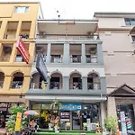 OYO 75327 Diyana Residence