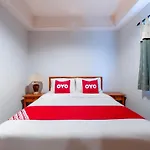 โอโย 75316 แคพปิตอล เรสซิเด้นซ์ 2* Pattaya