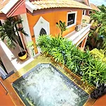 Hideland Luxury Pool Villa Pattaya Walking Street 5 Bedrooms