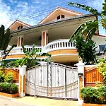 Joopland Luxury Pool Villa Pattaya Walking Street