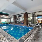 Oyo 75316 Capital Residence