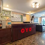 โรงแรม Oyo 75330 Little House