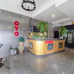 โอโย 75316 แคพปิตอล เรสซิเด้นซ์ โรงแรม