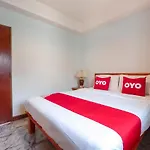 โอโย 75316 แคพปิตอล เรสซิเด้นซ์ Pattaya